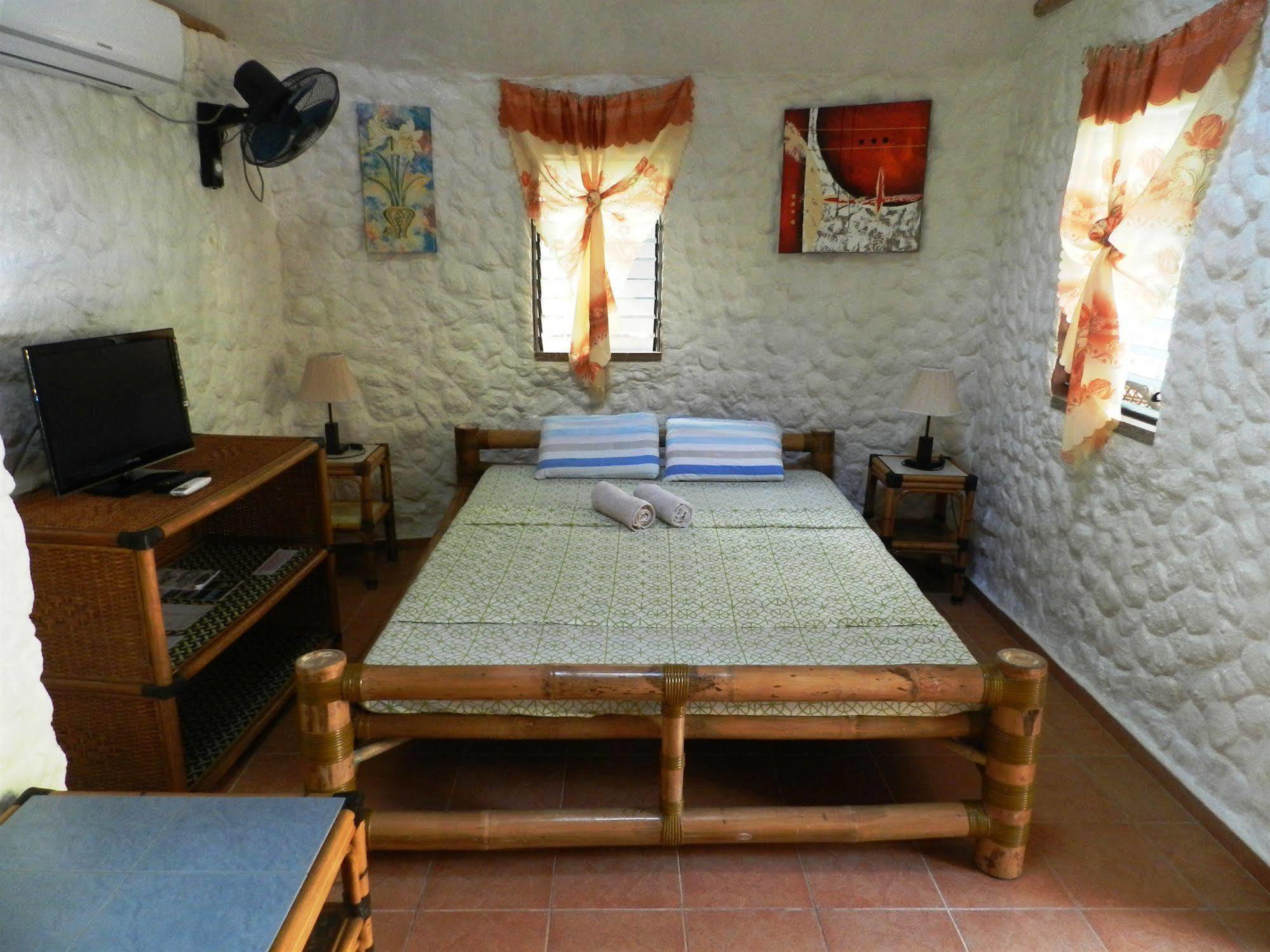 Panglao Chocolate Hills Hostel Dış mekan fotoğraf